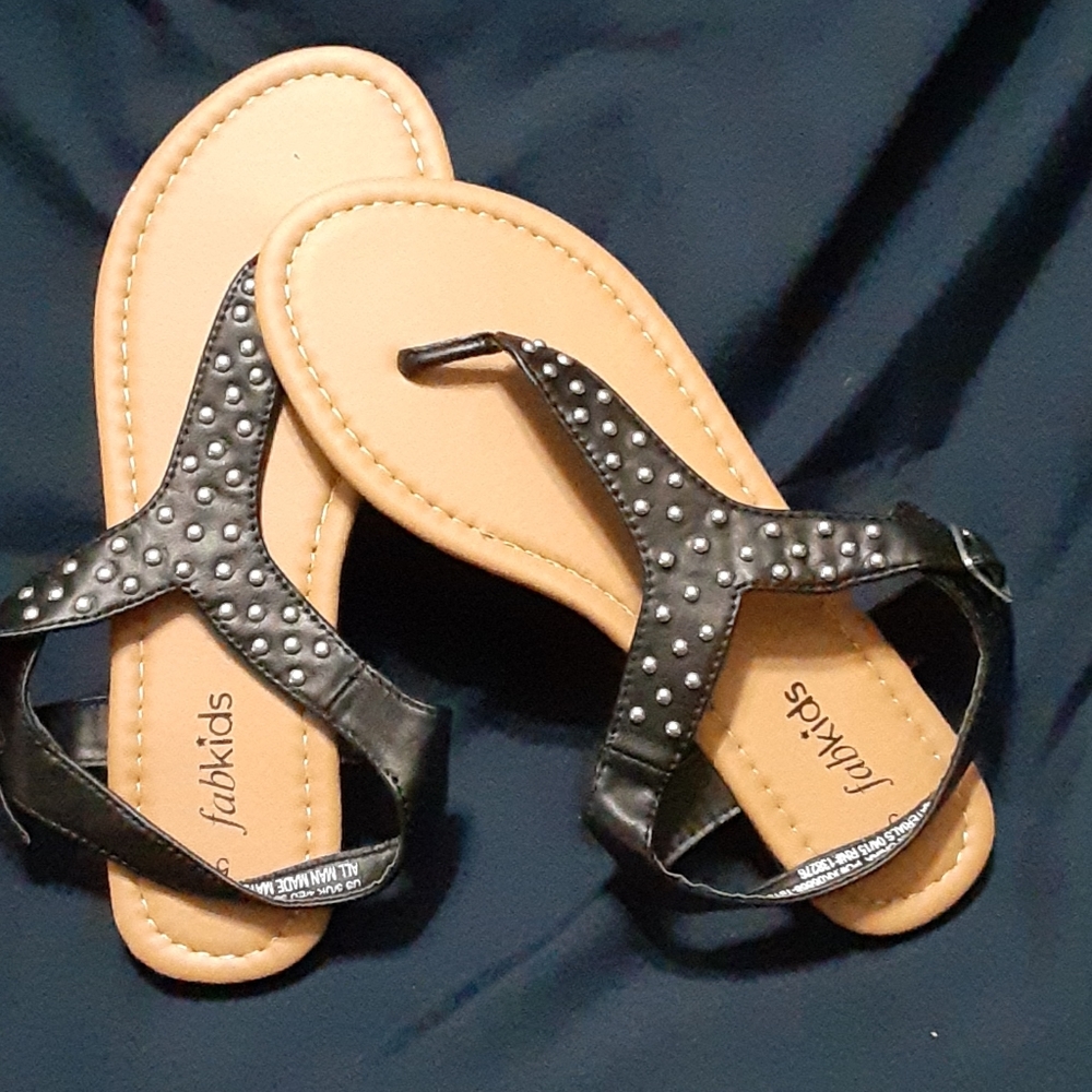 Girls sandals